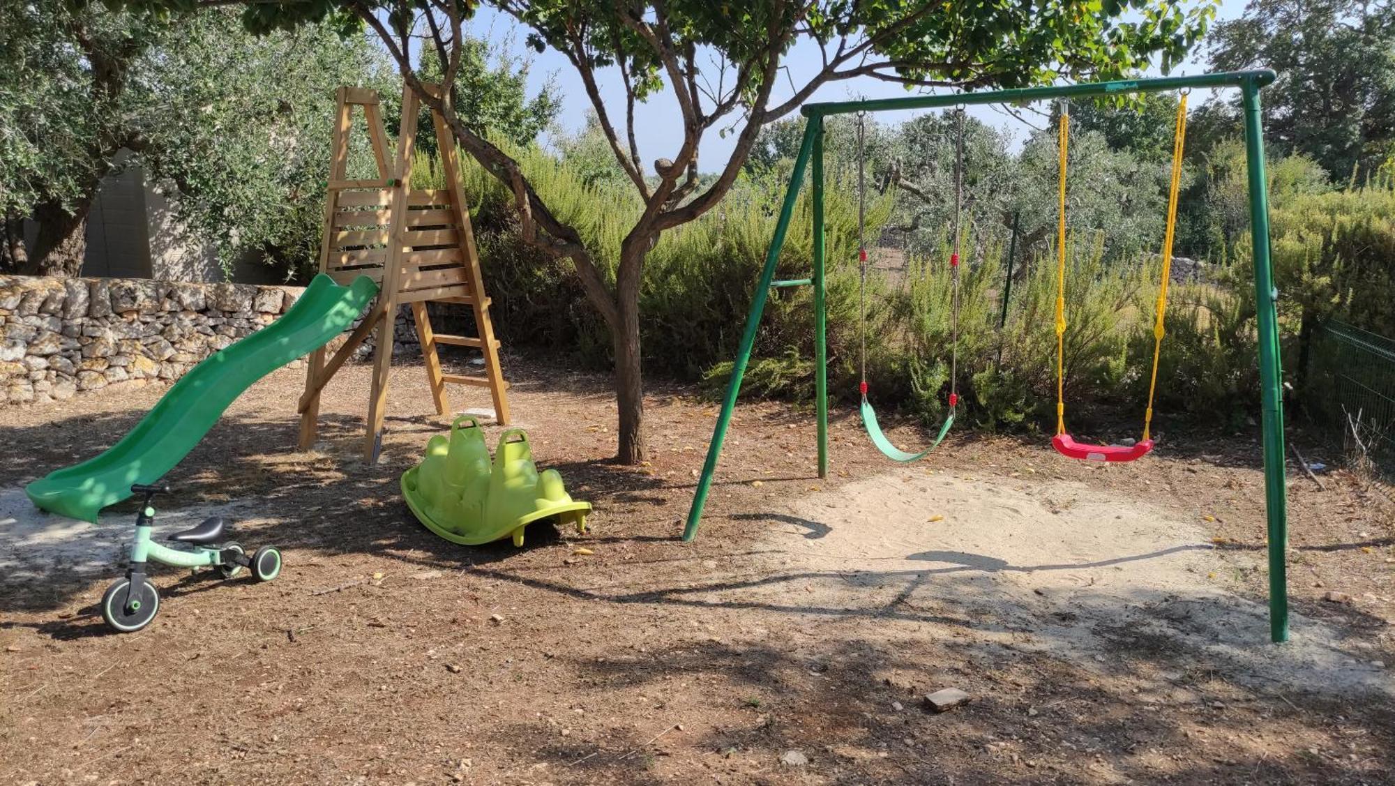 Masseria Trulli Sull'Aia Cisternino Luaran gambar