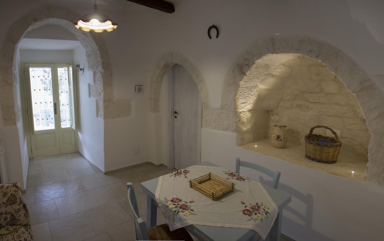 Masseria Trulli Sull'Aia Cisternino Luaran gambar
