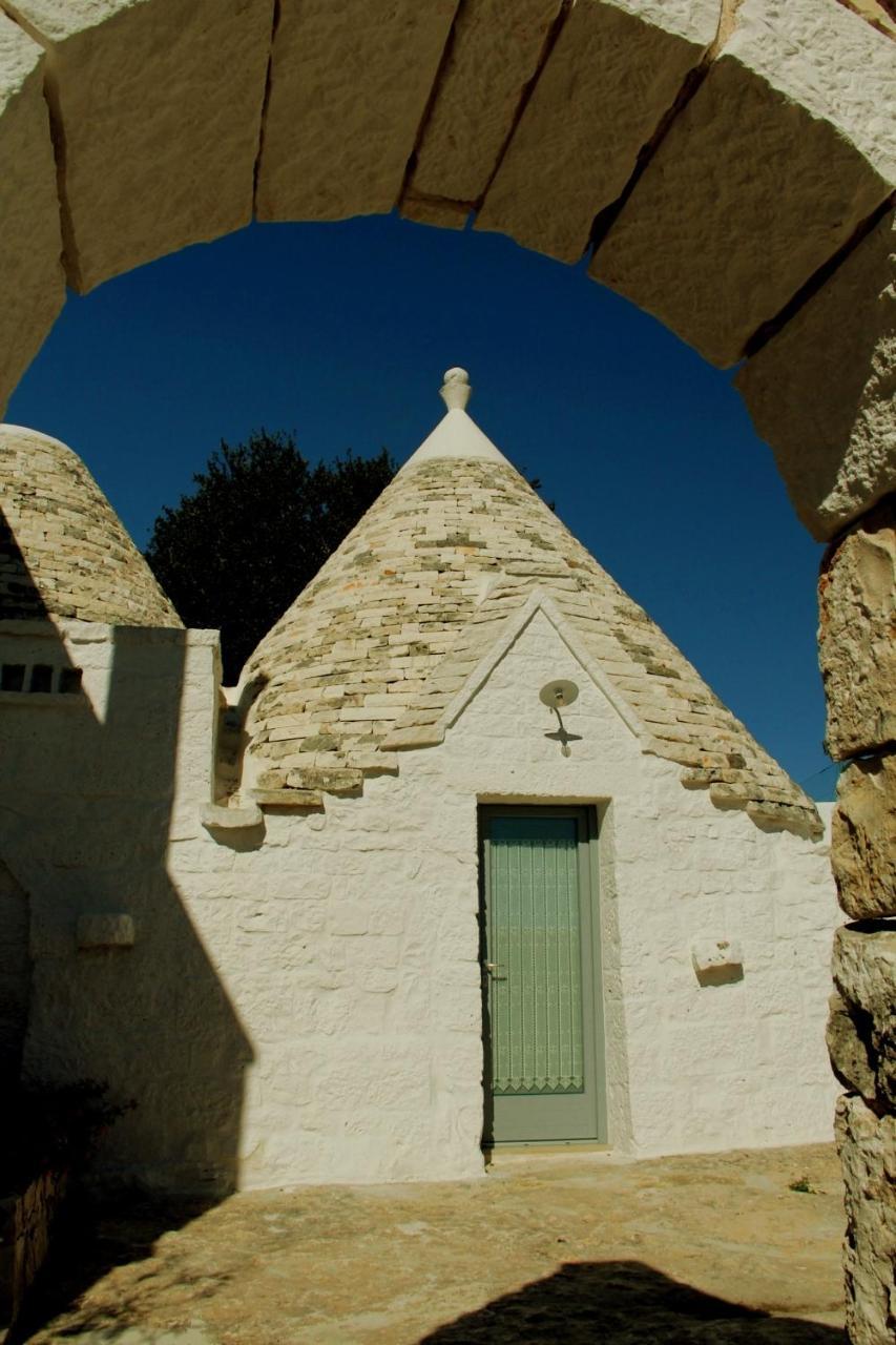 Masseria Trulli Sull'Aia Cisternino Luaran gambar